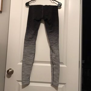 Lulu lemon 🍋 ombré Leggings great condition 🖤✨🤍